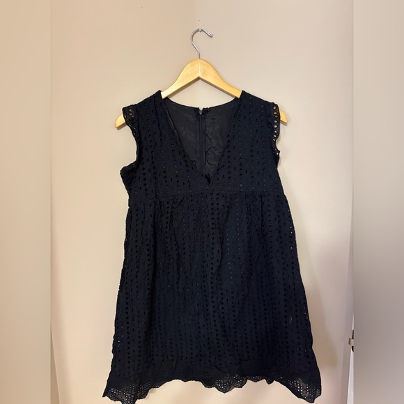 Amazon Women's Black Lace V-Neck Ruffle Sleeve Mini Dress M - Picture 7 of 9